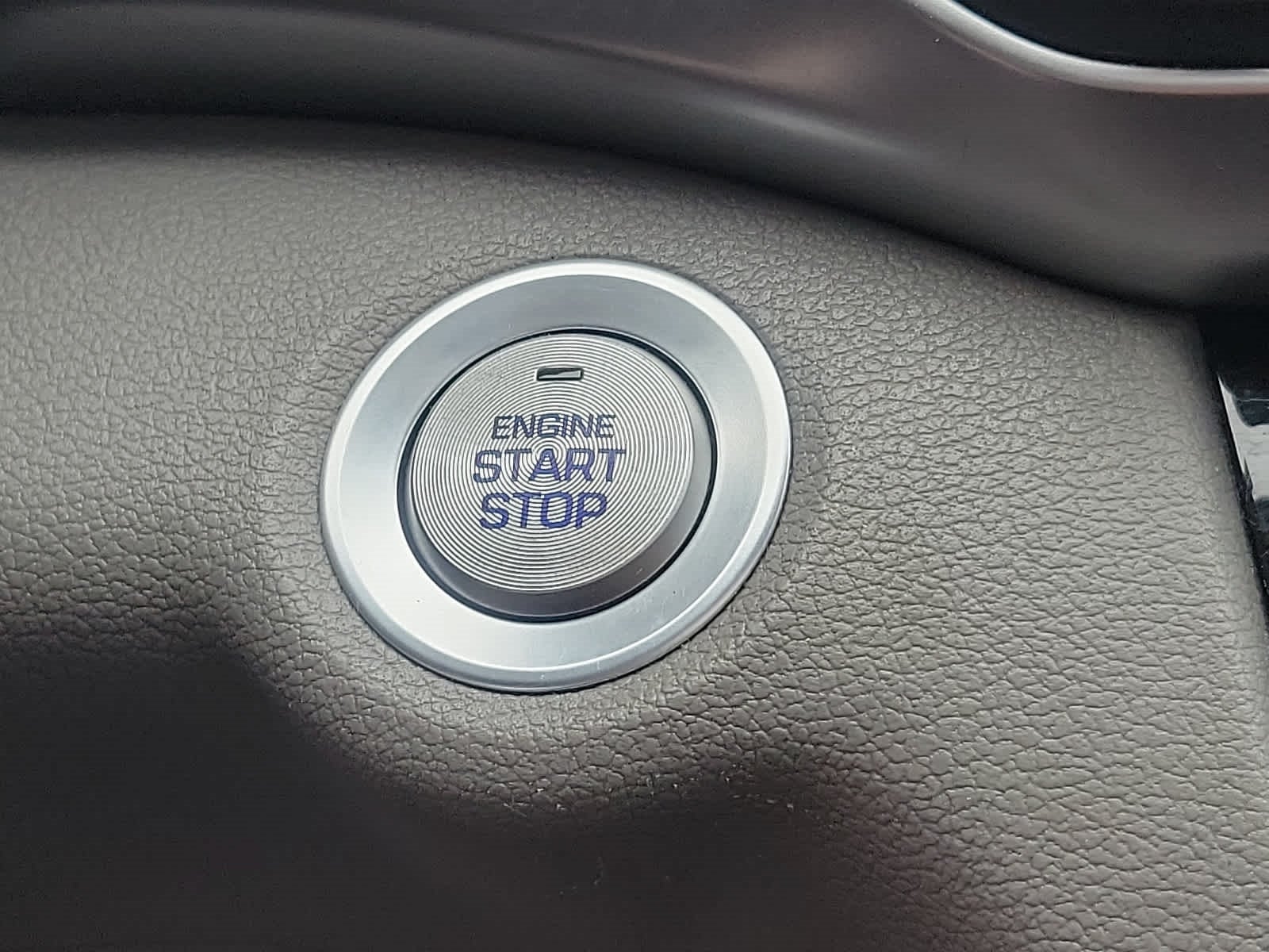 2020 Hyundai Elantra Value Edition IVT